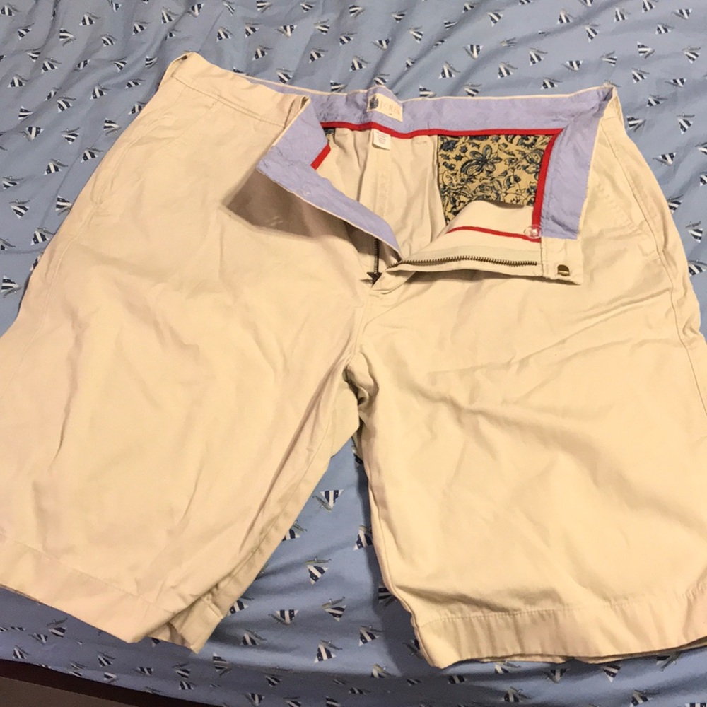 Men’s J. Crew khaki shorts